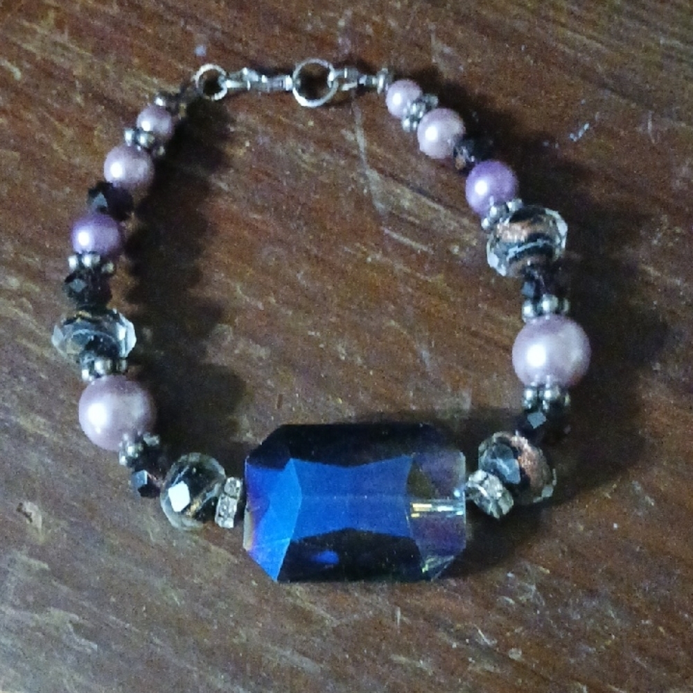 Handmade Elegant Dark Blue and Silver Beaded Bracelet